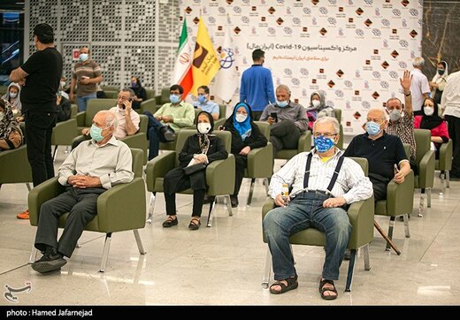 تزریق دوز دوم واکسن کرونا سالمندان بالای۷۵ سال