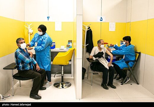 تزریق دوز دوم واکسن کرونا سالمندان بالای۷۵ سال