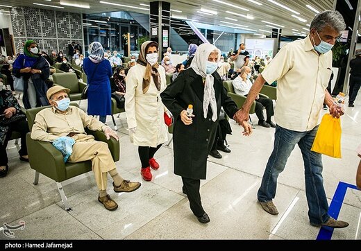 تزریق دوز دوم واکسن کرونا سالمندان بالای۷۵ سال