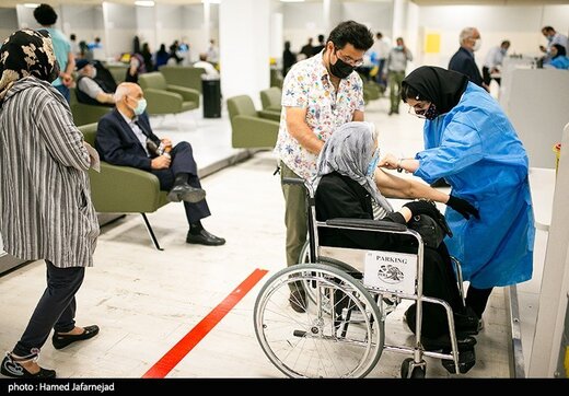 تزریق دوز دوم واکسن کرونا سالمندان بالای۷۵ سال