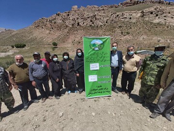 برگزاری کارگاه آموزشی اطفاء حریق و گیاهان دارویی در شهرستان مهدیشهر 