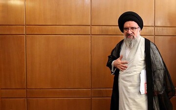 احمد خاتمی: مشروعیت دینی رئیس جمهور منتخب از سوی ولی فقیه انجام می‌پذیرد