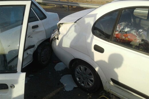 ببینید | شاخ‌به‌شاخ شدن عجیب پراید با تیبا و اقدام عجیب راننده!