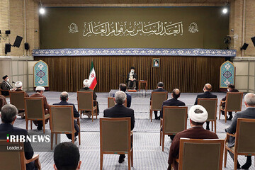 تصاویر | دیدار ابراهیم رئیسی و مسئولان قوه قضائیه با رهبر معظم انقلاب