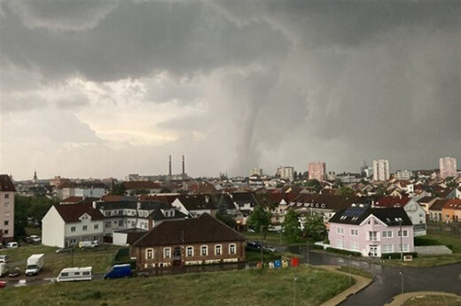 ببینید | گردباد وحشت‌برانگیز در جنوب شرق جمهوری چک