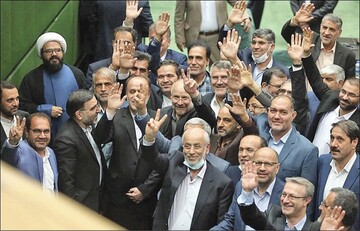 محاکمه روحانی رؤیای بی‌تعبیر مجلس/ درخواستی برای نمایش سیاسی