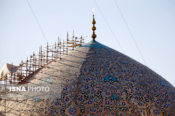 اعتراض استادکاران میراث فرهنگی به مرمت گنبد شیخ لطف‌الله