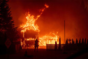 ببینید | تصاویری هولناک از گردباد آتش در کالیفرنیا