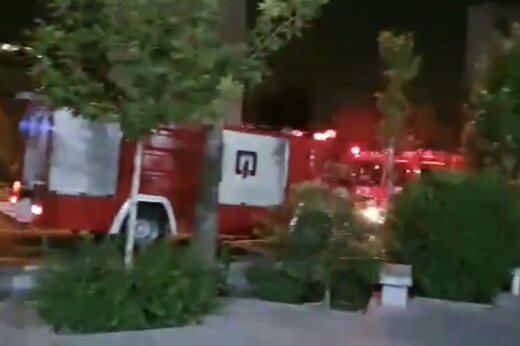 ببینید| اولین تصاویر از اعزام نیروهای آتش‌نشانی به محل انفجار تهران