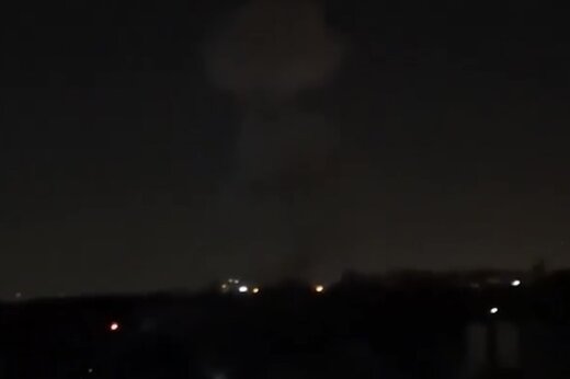 ببینید | نخستین فیلم از لحظات اولیه انفجار تهران؛ دود سفید در آسمان