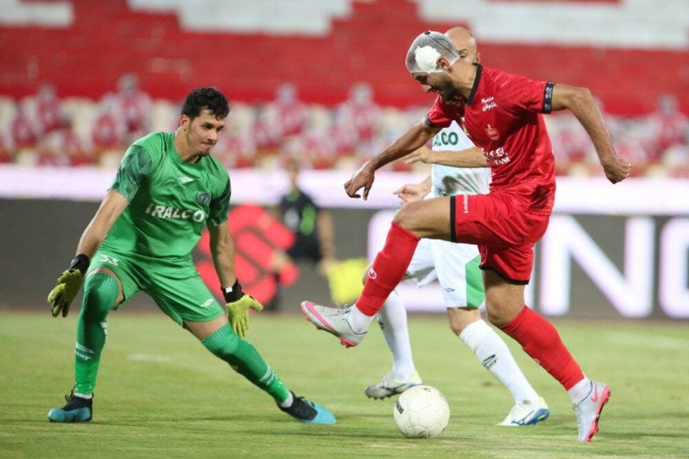 پرسپولیس انتقام گرفت و در صدرماند