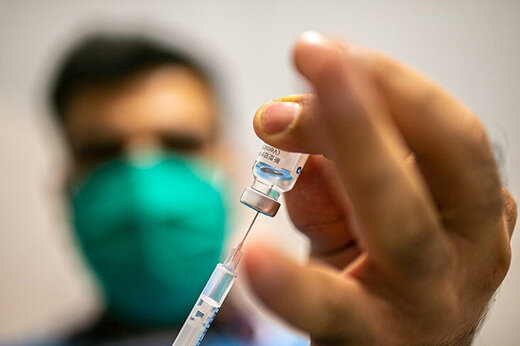 سامانه واکسیناسیون کرونا برای افراد بالای 60 سال باز شد 