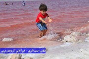 تصاویر | میزبانی دریاچه ارومیه از گردشگران و هموطنان در یک روز گرم تابستانی