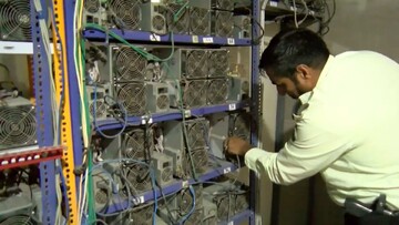 کشف ۱۵ دستگاه ماینر قاچاق در ابرکوه