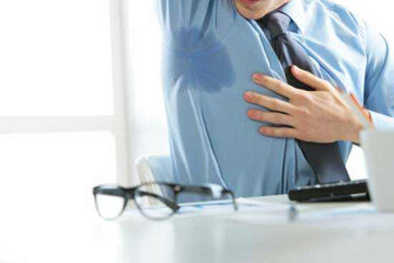 ببینید | راهکارهای نماندن رد عرق روی لباس