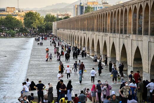 حال خوش با «زنده رود»