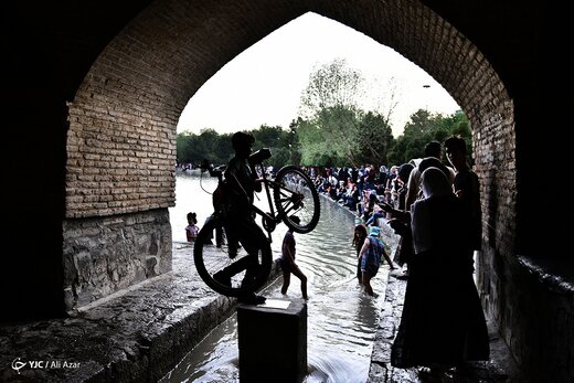 حال خوش با «زنده رود»