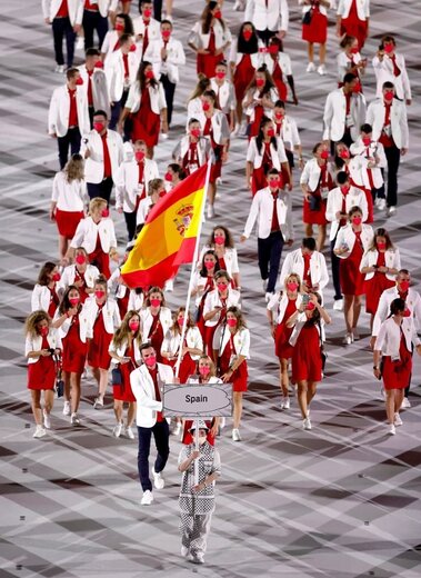 رژه کاروان کشورهای مختلف در مراسم افتتاحیه المپیک توکیو