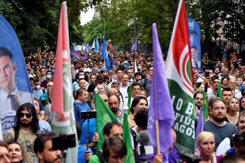 مجارستانی‌ها علیه روسوایی دولت درباره بدافزار اسرائیلی به خیابان‌ها آمدند/عکس