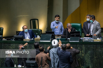 مخالفت رئیسی با طرح مسدودسازی فضای مجازی/زندان در انتظار استفاده کنندگان از فیلترشکن؟