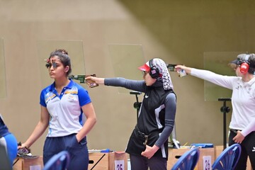هانیه رستمیان