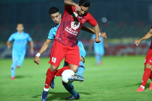 50 میهمان در جایگاه ویژه بازی پرسپولیس - پیکان