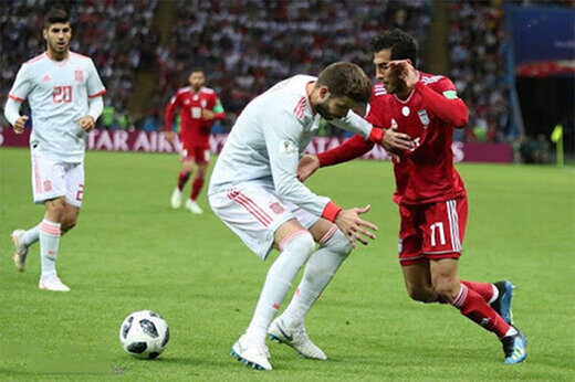 ببینید | خاطره‌بازی شگفت‌انگیز فیفا؛ صحنه لایی زدن وحید امیری به پیکه