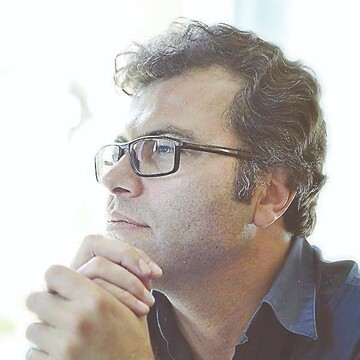 برخط بر تنه سینمای مستند