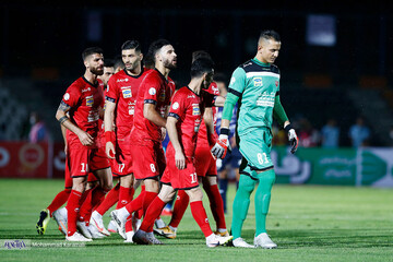 پرسپولیسی‌ها برای دیدار با استقلال واکسینه شدند