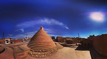 ایجاد مرکز معرفی و آموزش صنایع‌دستی در روستای بیابانک شهرستان سرخه 