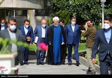 در حاشیه آخرین نشست هیئت دولت دوازدهم