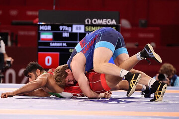 تصاویر | گریه‌های کشتی‌گیر ایرانی پس از عدم صعود به فینال؛ شکست تلخ گرایی و ساروی