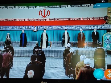 ظریف و جلیلی در صف اول مراسم تنفیذ رئیسی /کاندیدای پوششی و رقیب رئیسی هم آمدند +عکس