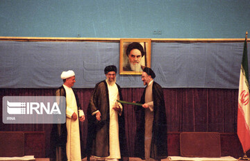 نگاهی به دوازده دوره مراسم تنفیذ رئیسان جمهوری اسلامی ایران