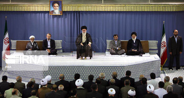 نگاهی به دوازده دوره مراسم تنفیذ رئیسان جمهوری اسلامی ایران