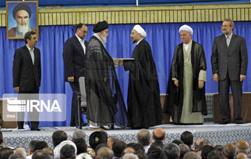 نگاهی به دوازده دوره مراسم تنفیذ رئیسان جمهوری اسلامی ایران