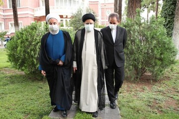 روحانی به رئیسی: آقا مبارک باشد!