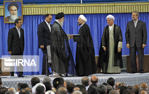 نگاهی به دوازده دوره مراسم تنفیذ رئیسان جمهوری اسلامی ایران