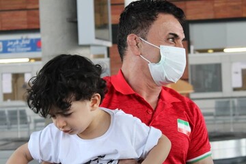 محمد بنا و پسرش بابک