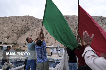 آیین سنتی برپایی خیمه‌های عاشورایی زرقان