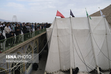 آیین سنتی برپایی خیمه‌های عاشورایی زرقان