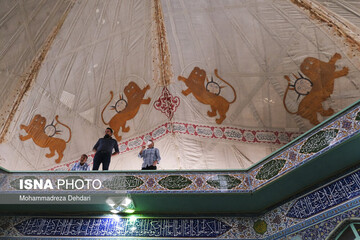 آیین سنتی برپایی خیمه‌های عاشورایی زرقان