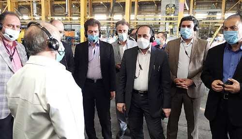 حل مشکلات حوزه تولید اولویت دولت سیزدهم باشد