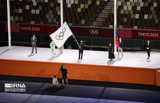 پایان توکیو ۲۰۲۰؛ پرچم المپیک به شهردار پاریس سپرده شد