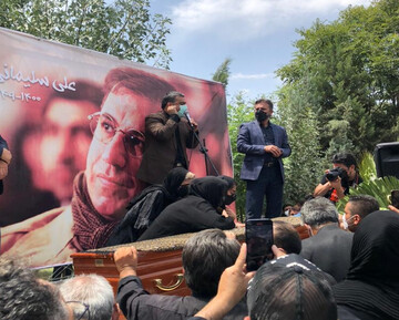 دختر علی سلیمانی: من صدای بابایم هستم، حلالم کنید