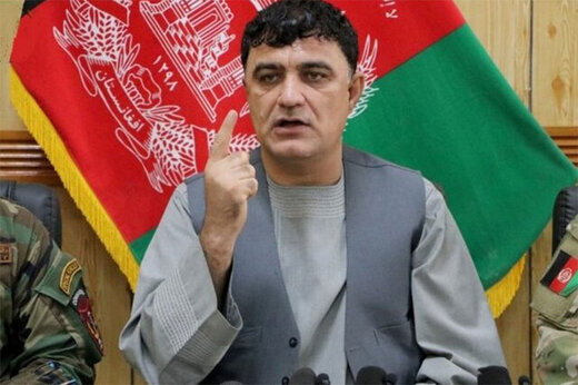 ببینید | والی قندهار که گفته بود خودش را دار می زند اما شهر را به طالبان نمی دهد،با ۵ خودرو غنیمت تسلیم شد!