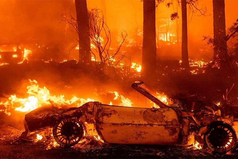 ببینید | تصاویر خودروها و خانه‌های سوخته در آتش‌سوزی کالیفرنیا