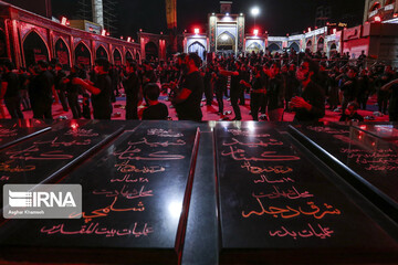 مراسم عزاداری شب عاشورا در امامزاده صالح (ع)‎