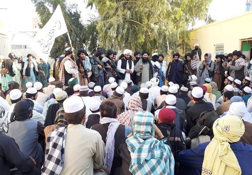  طالبان: سربازانی که به ایران پناه برده بودند به خانه‌هایشان بازگشتند/عکس