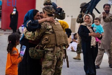 تلخ و شیرین در فرار از افغانستان